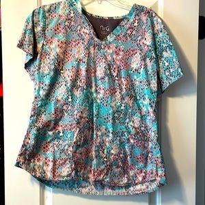 Large NRG Scrub Top